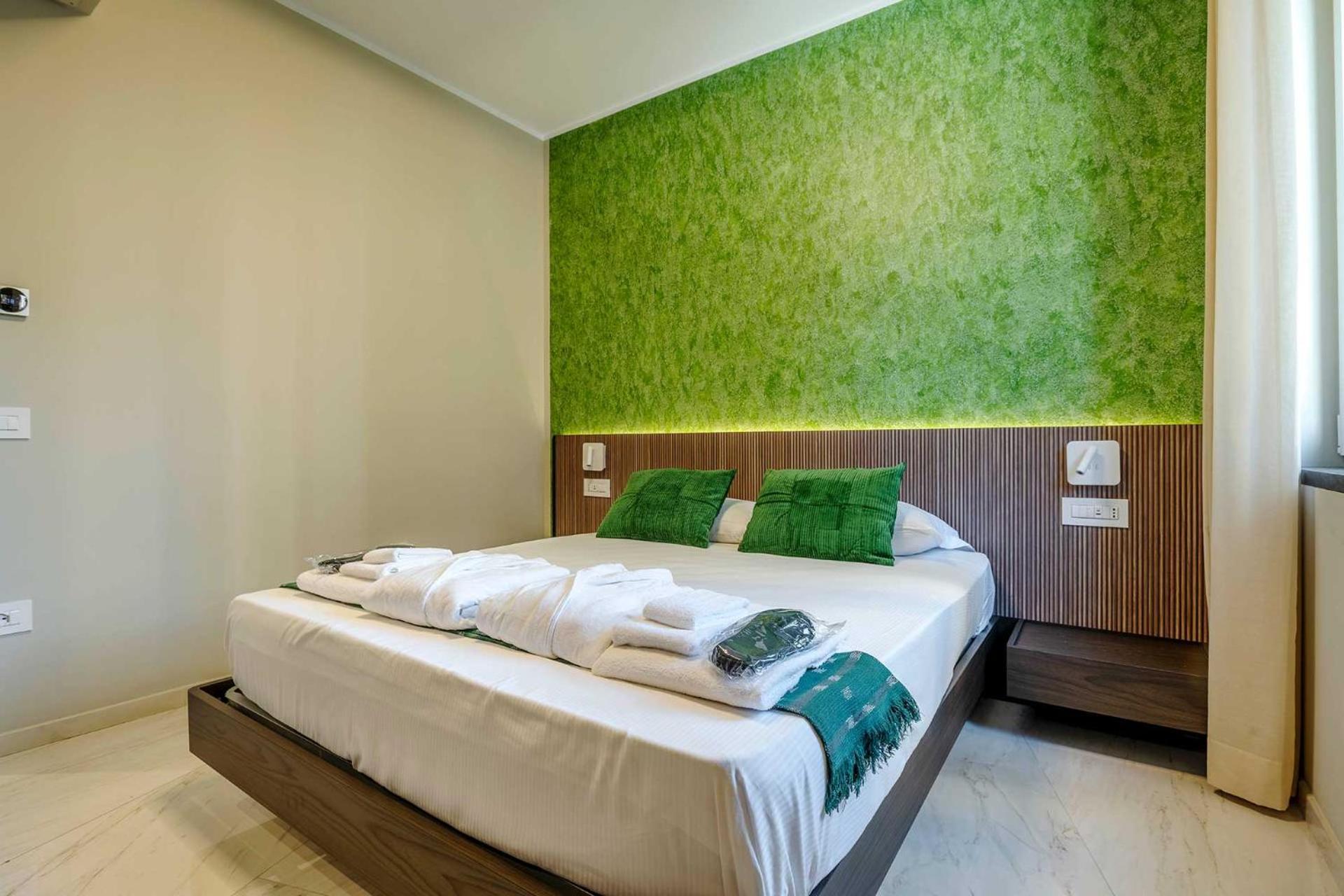 Velasca Tower Apartments Milan Exterior photo
