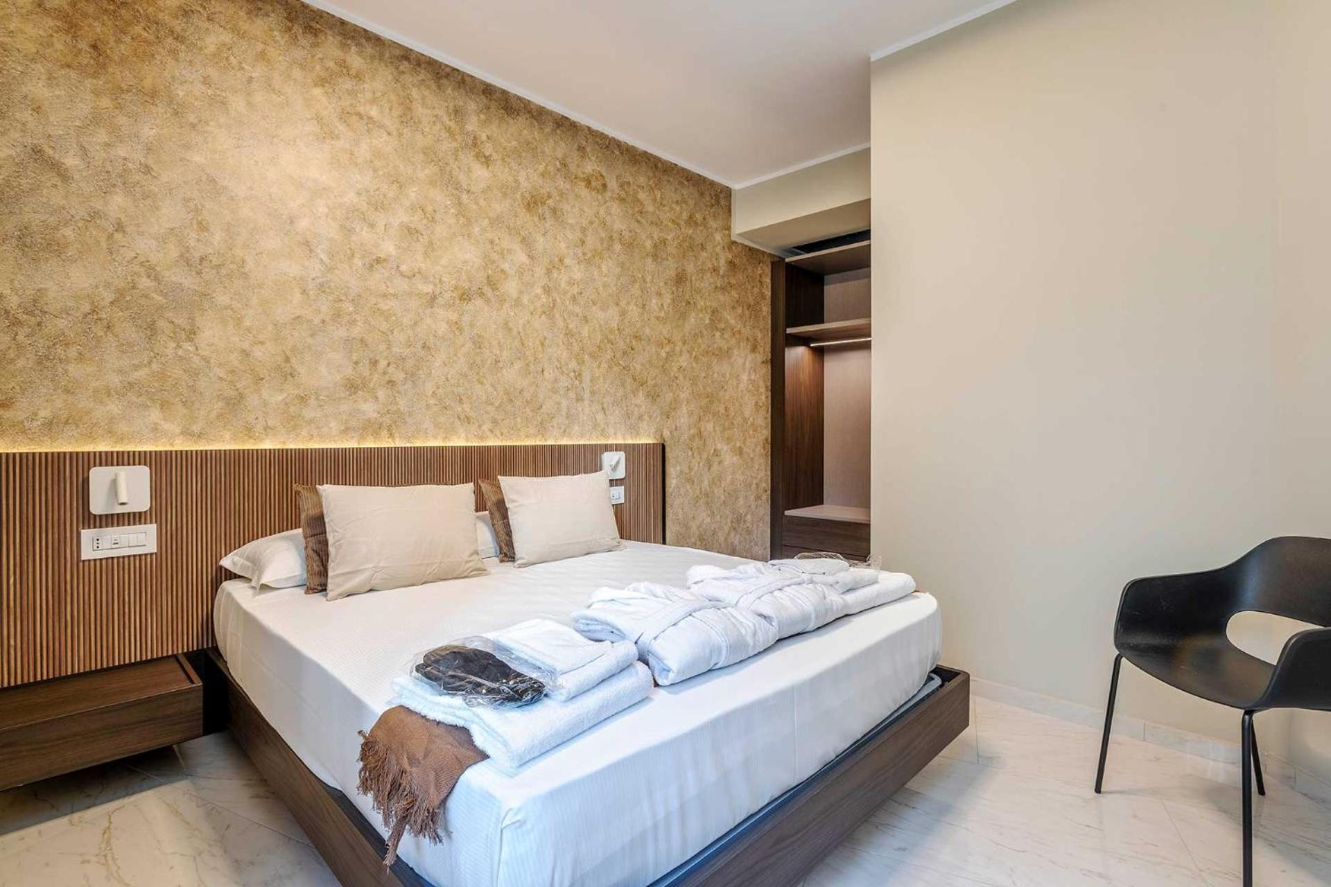 Velasca Tower Apartments Milan Exterior photo