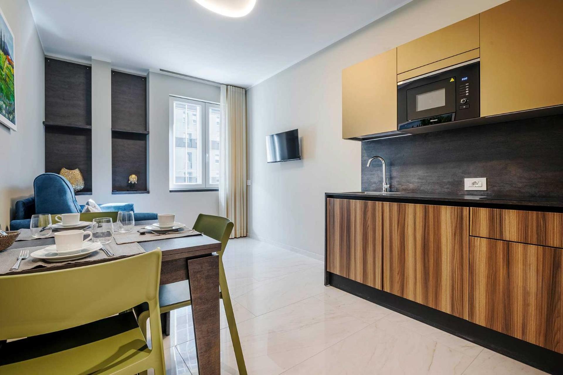 Velasca Tower Apartments Milan Exterior photo